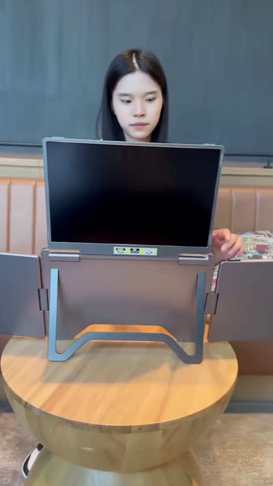π» 3-Screen Laptop Extender β Ultimate Productivity on the Go! π