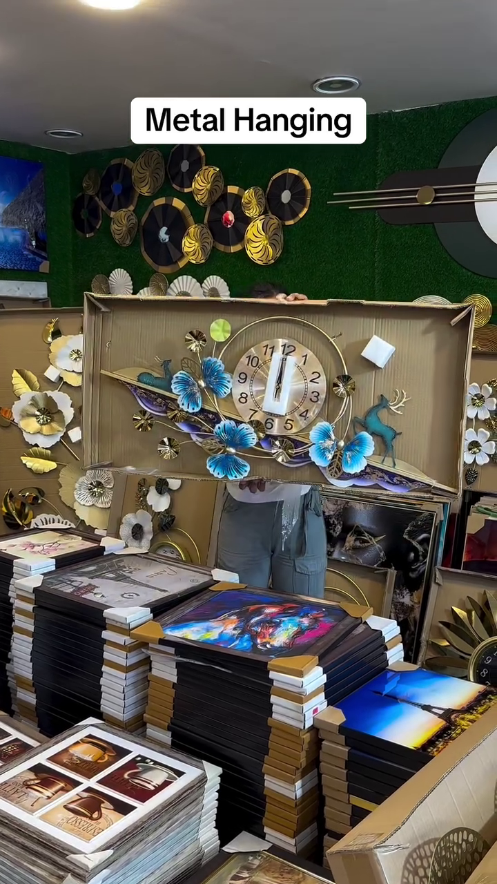 🕰️✨ Elegant Metal Wall Clock Collection – Modern & Floral Designs for Every Home
