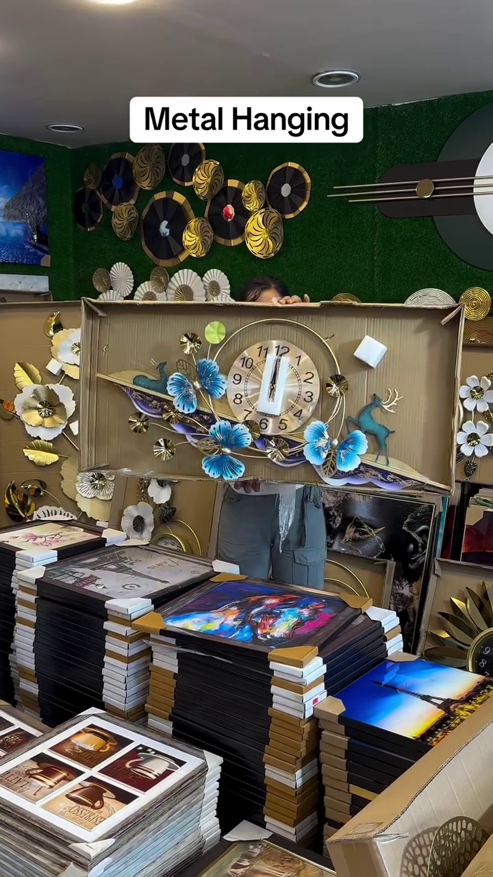 🕰️✨ Elegant Metal Wall Clock Collection – Modern & Floral Designs for Every Home