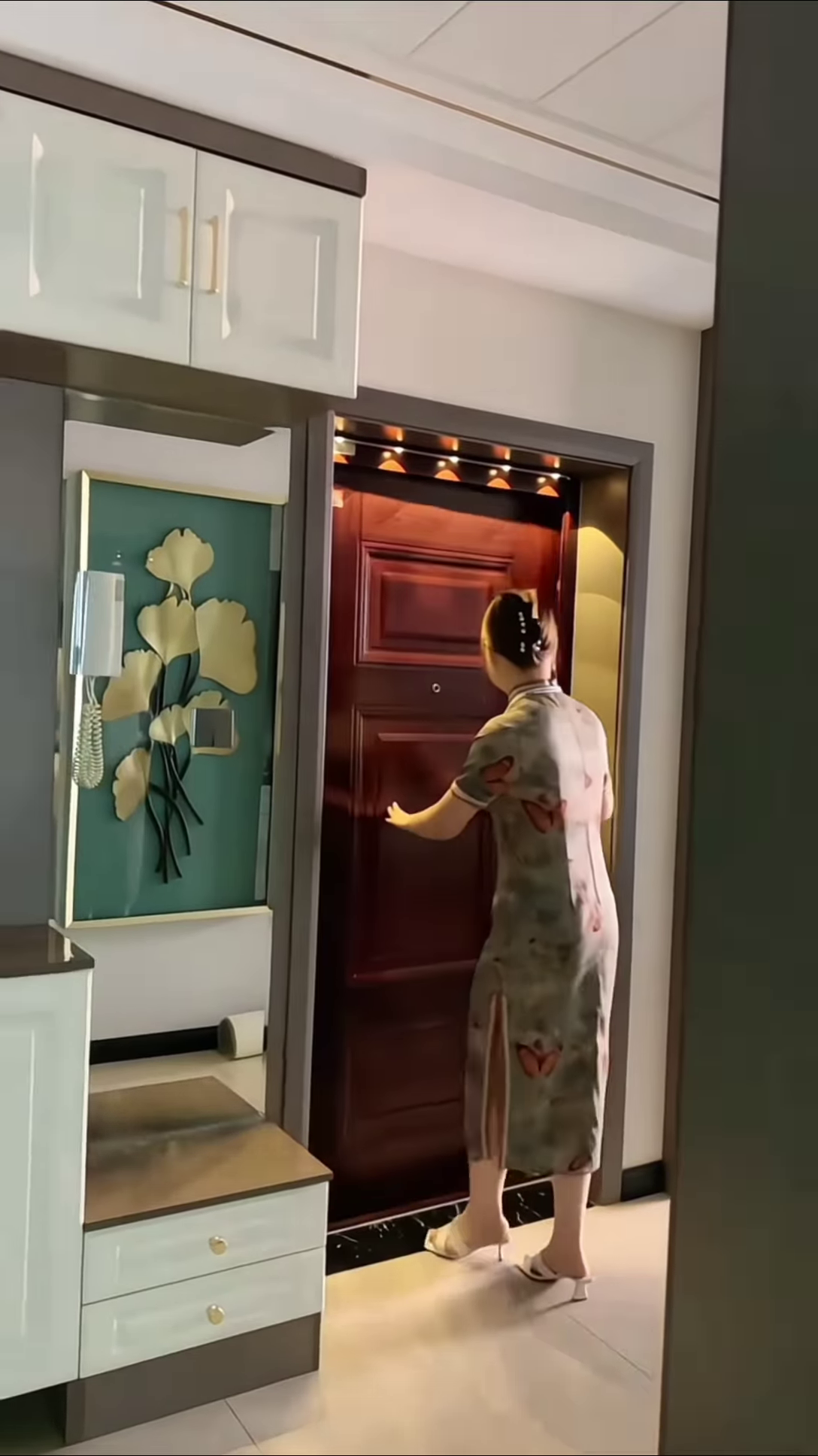 ✨ Motion Sensor Under-Cabinet LED Light – Brighten Your Space Smartly!