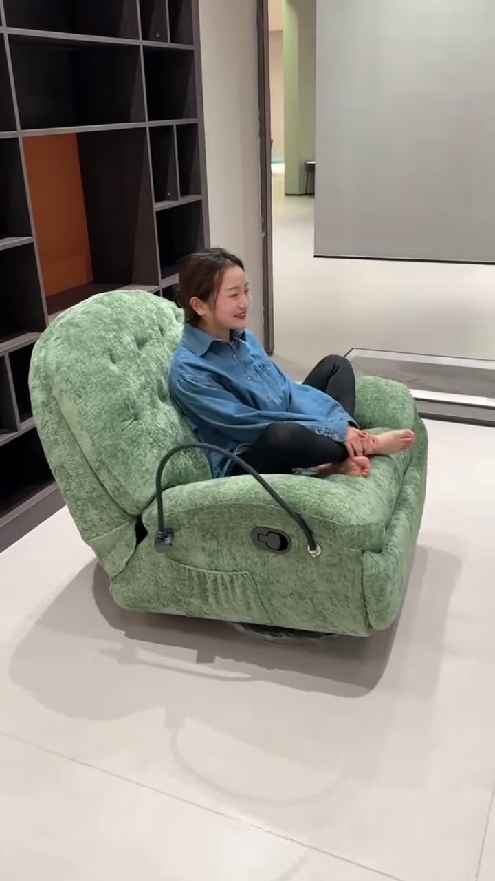 Comfortable Electric Power Lift Recliner Chair – Plush Fabric for Elderly and Mobility Assistance