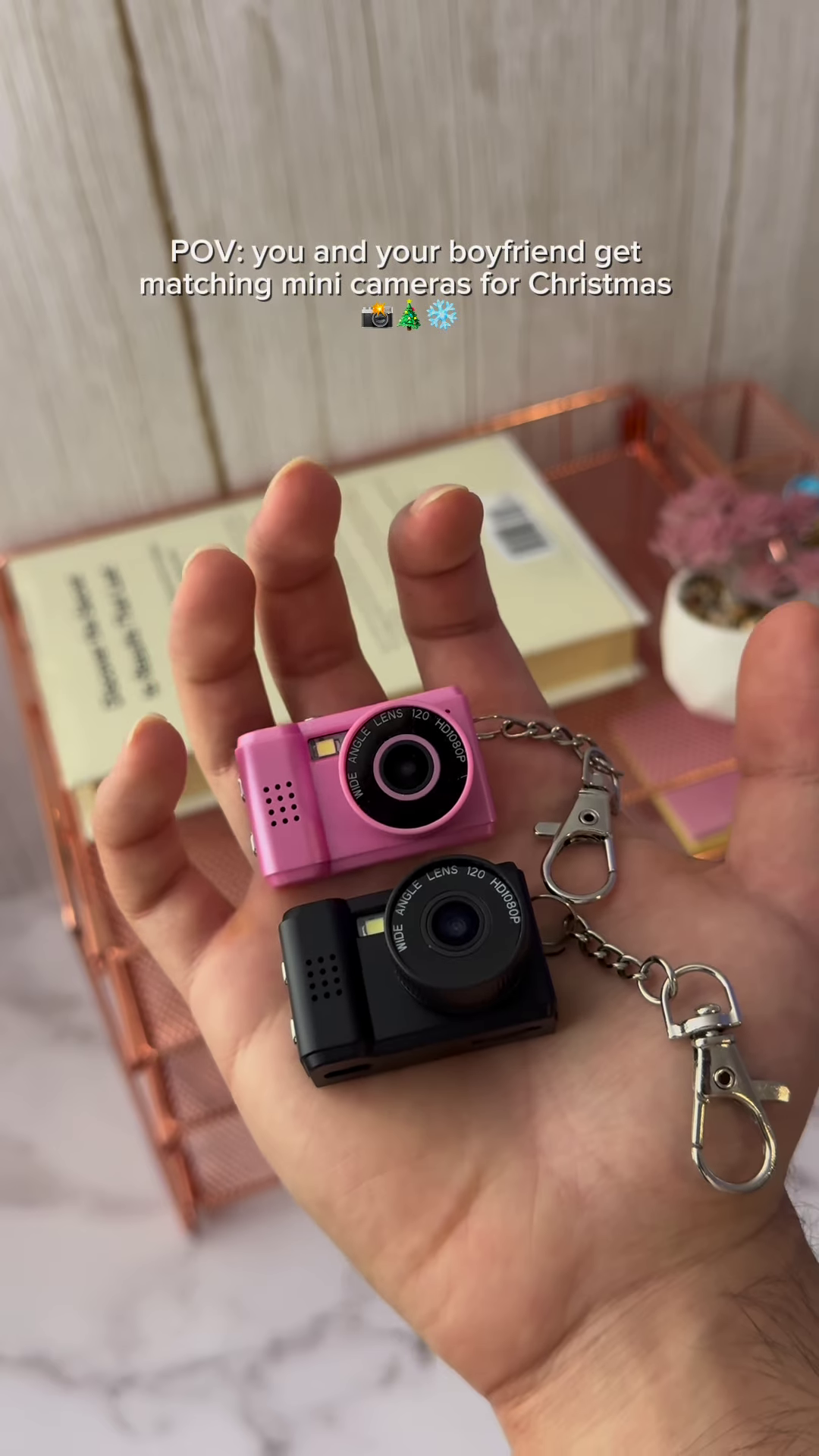 ๐ฅ Title: Tiny Cam, Big Memories! ๐ธ๐