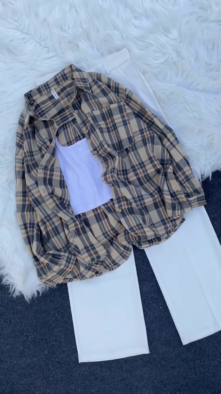 Urban Plaid Comfort Set – Casual, Trendy & Effortlessly Stylish