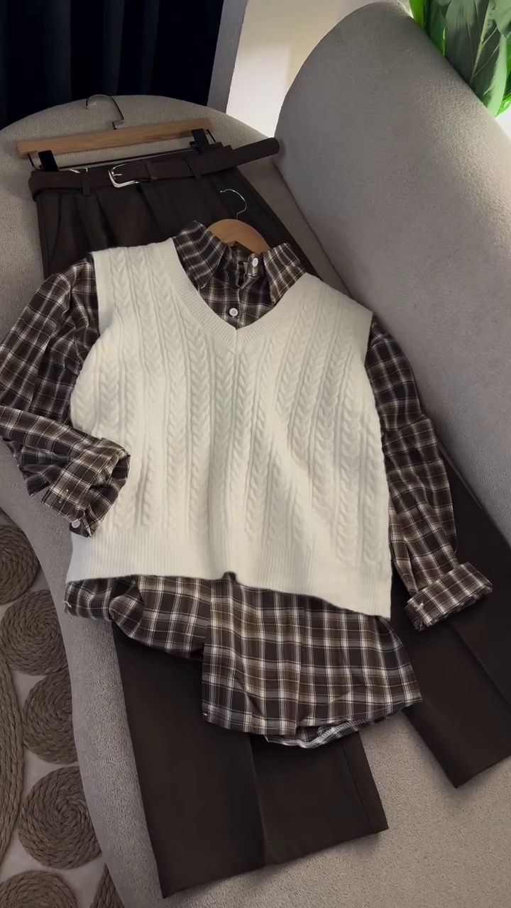 “Classic Cozy Plaid Shirt & Cable-Knit Vest Set – Preppy Layered Outfit in Multiple Colors & Sizes (XXS–XXL)”