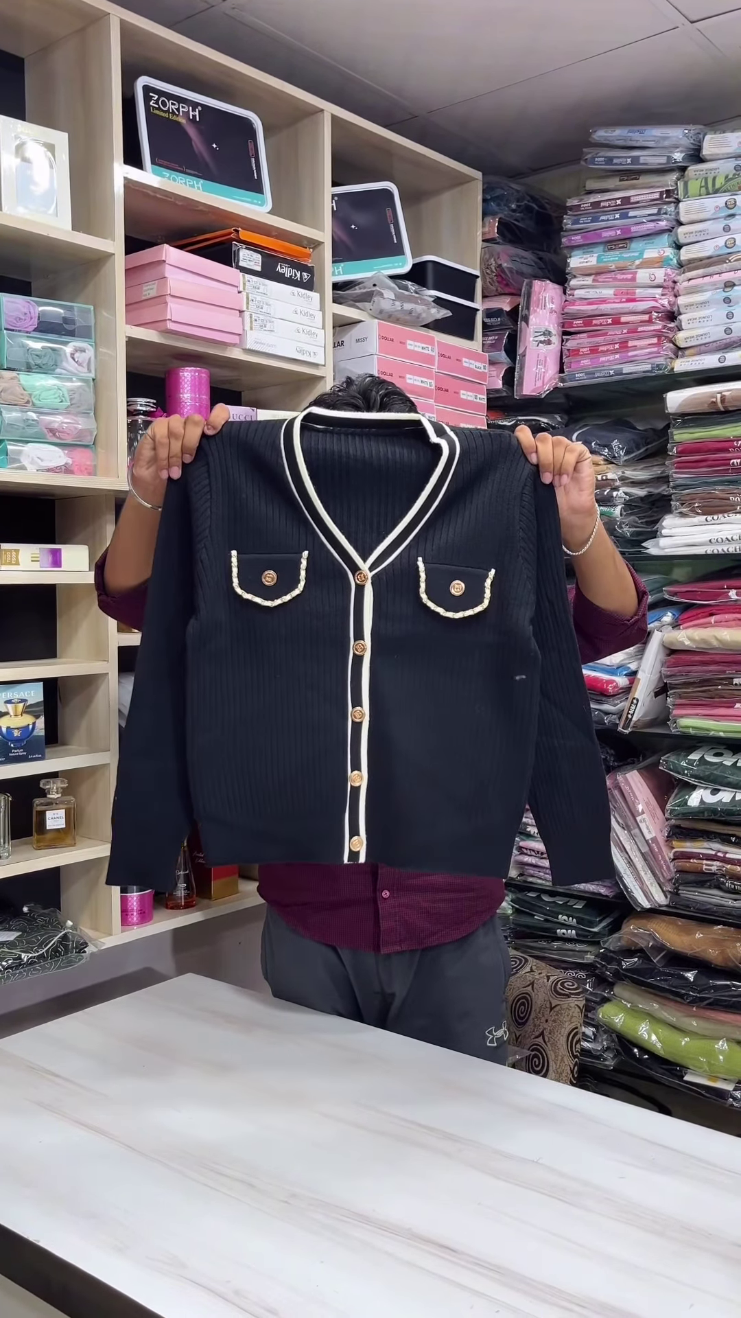 🤍 Elegant Charm Ribbed Knit Cardigan – Timeless Style with a Luxury Touch (XXS–XXL) ✨