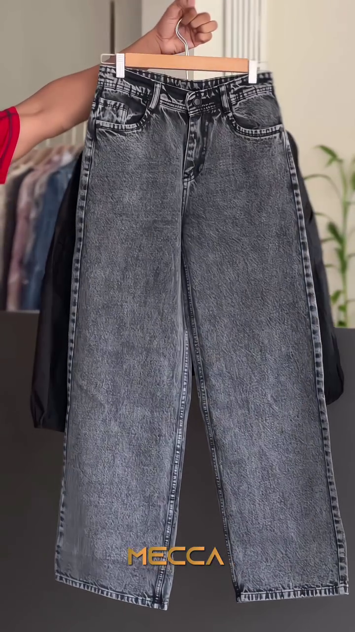 🖤 Midnight Grace Pleated Blouse & Wide-Leg Skirt Set 🖤