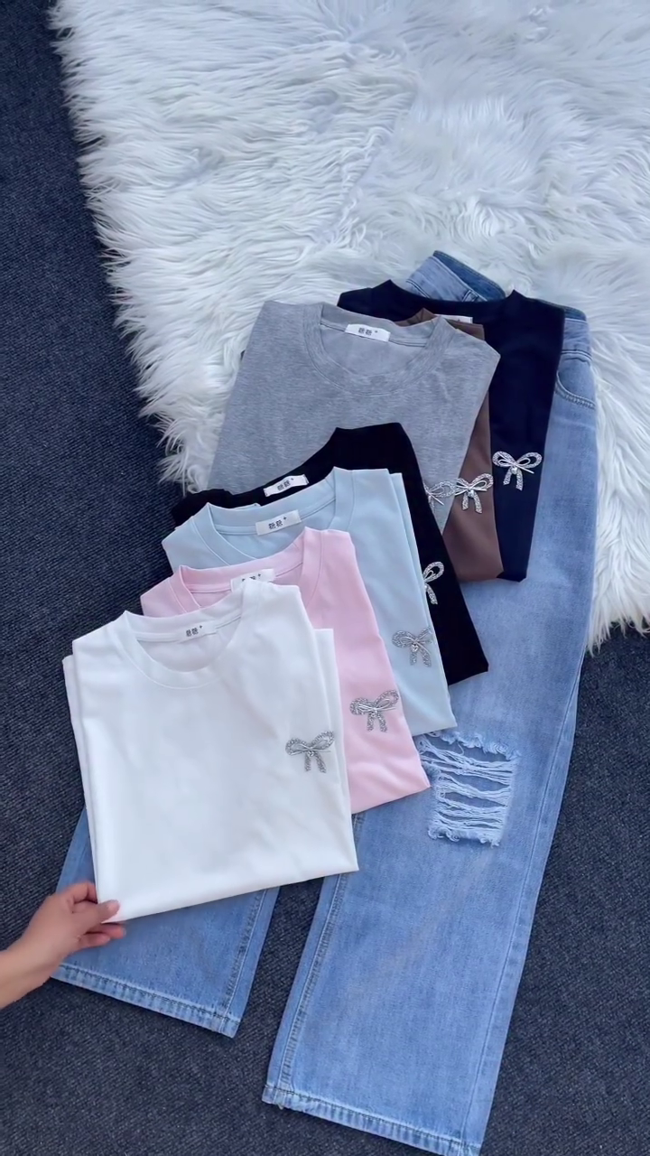 🎀 Sparkle Bow Everyday Tee – Chic Comfort Collection ✨