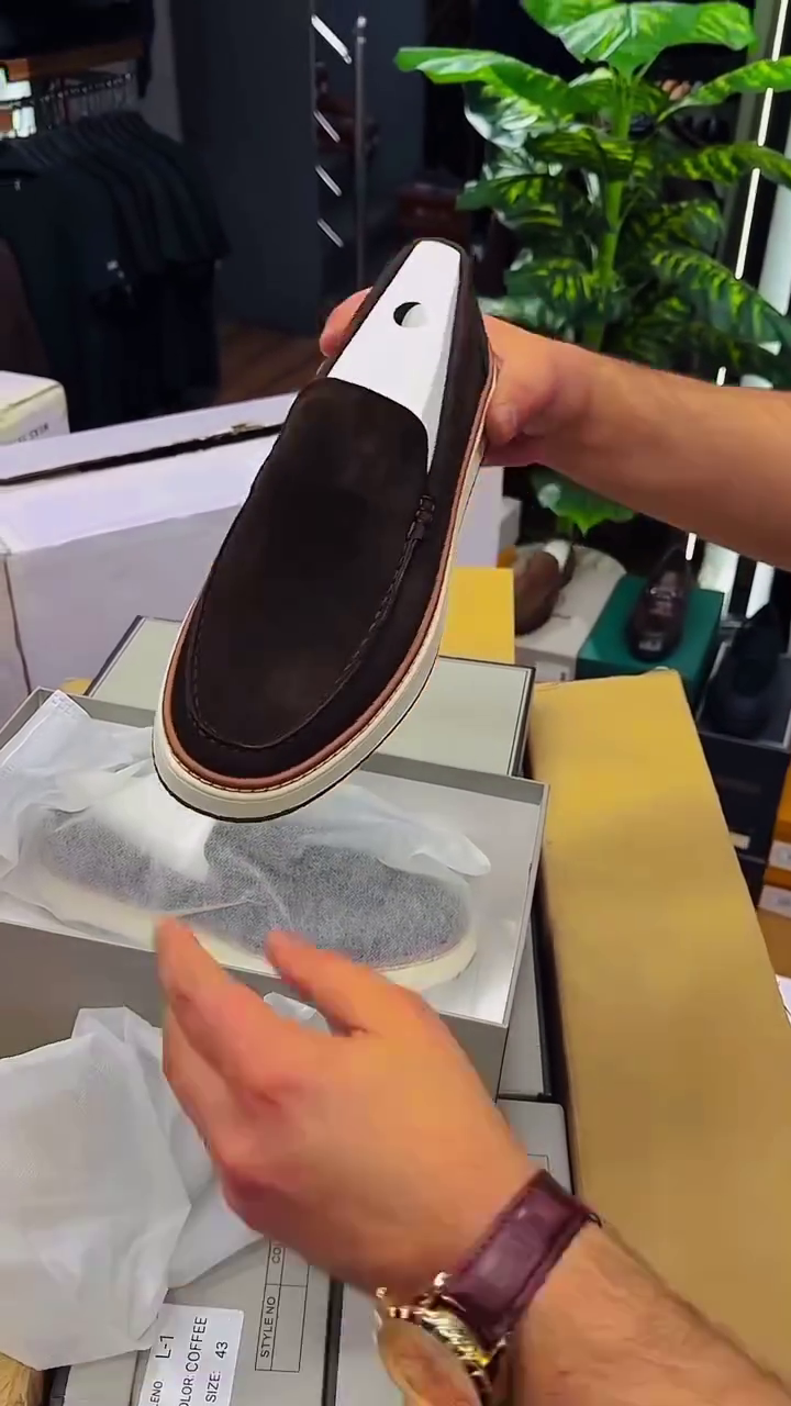 👞 LuxeCraft Premium Leather Loafers – Timeless Elegance Collection ✨