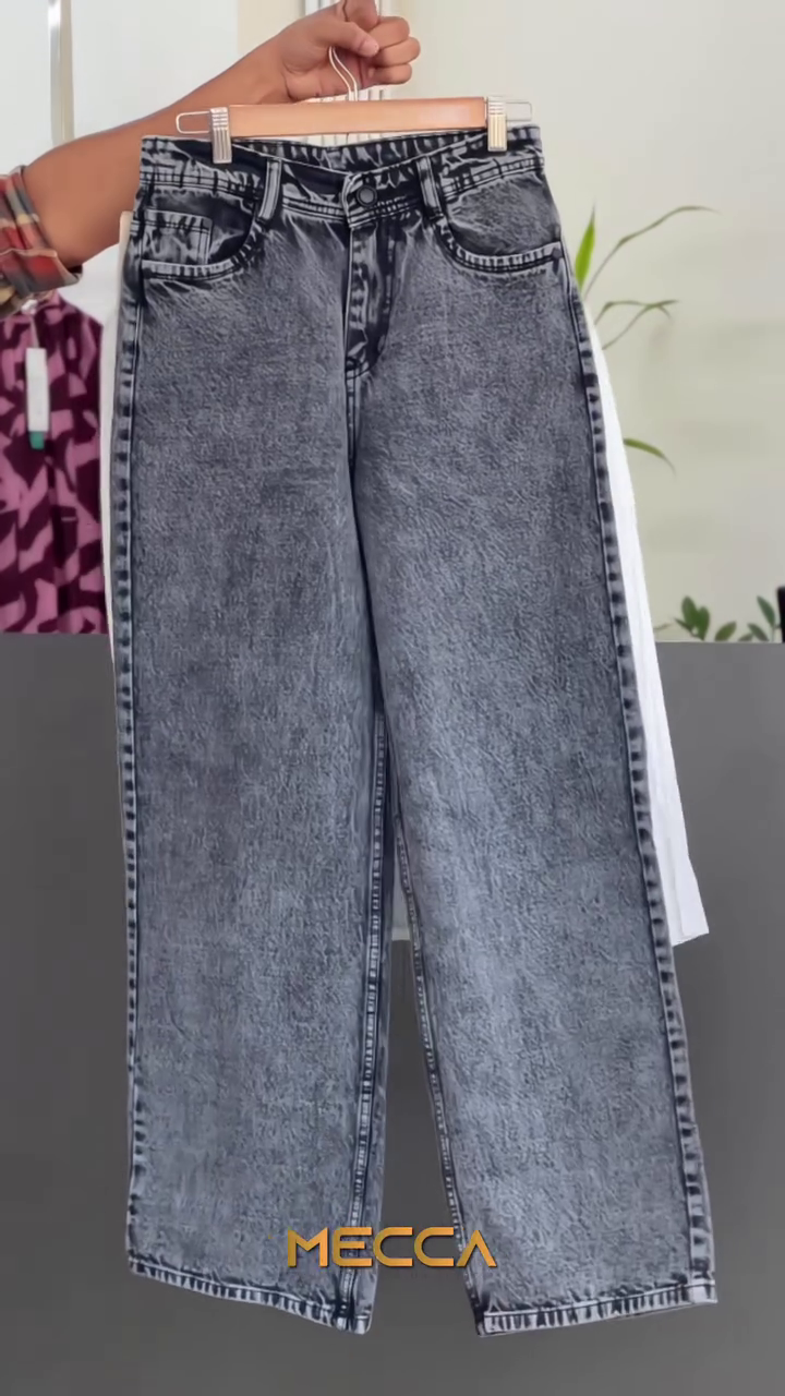 🤍 Ivory Bloom 3D Floral Shirt – Elegant Statement with Timeless Grace 🌸✨