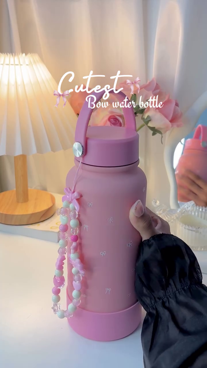 🎀 Blush Bow Charm Insulated Water Bottle – Cute, Chic & Hydration Goals 💕💧