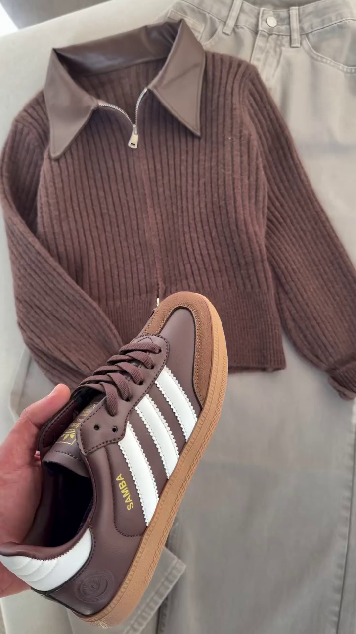 🤎 Cocoa Chic Ribbed Zip Cardigan – Luxe Winter Essential 🤎