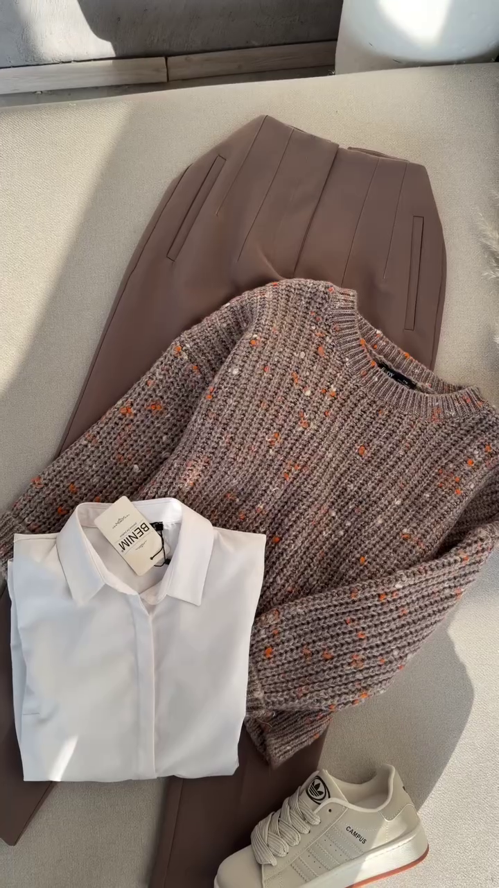 🤍 Snow Blossom Tiered Lace Top | Feminine Eyelet Ruffle Statement | XXS–XXL ✨🌸