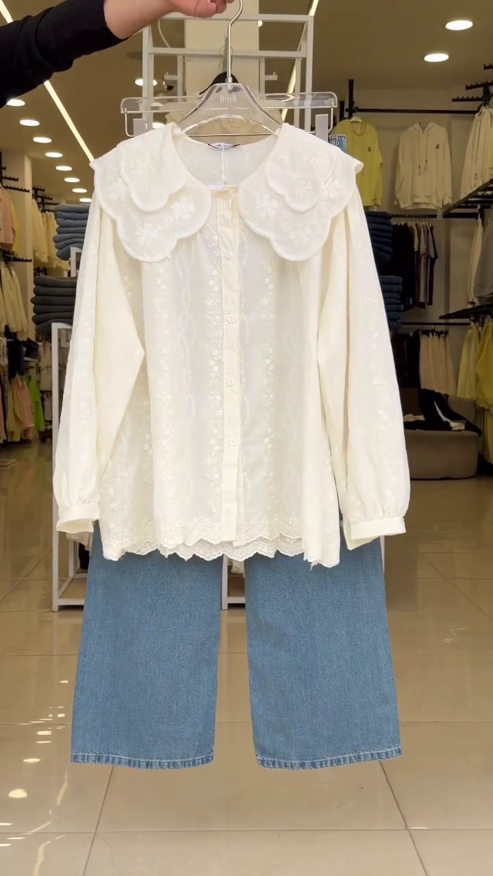 🤍 Vintage Romance Lace Blouse & Wide-Leg Denim Set – Elegant Everyday Charm (XXS–XXL)