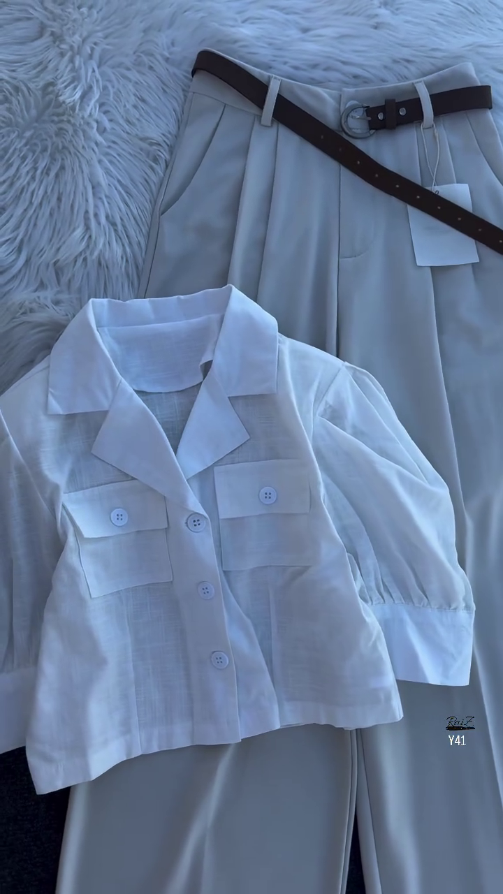 💖 Bold Blossom Two-Piece Outfit – Chic Pink Shirt & Elegant White Trousers Set ✨👚👖