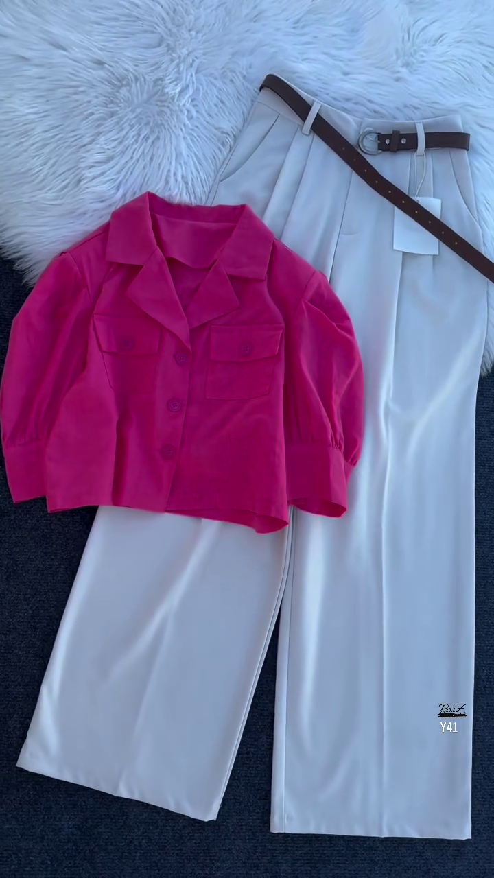 💖 Bold Blossom Two-Piece Outfit – Chic Pink Shirt & Elegant White Trousers Set ✨👚👖