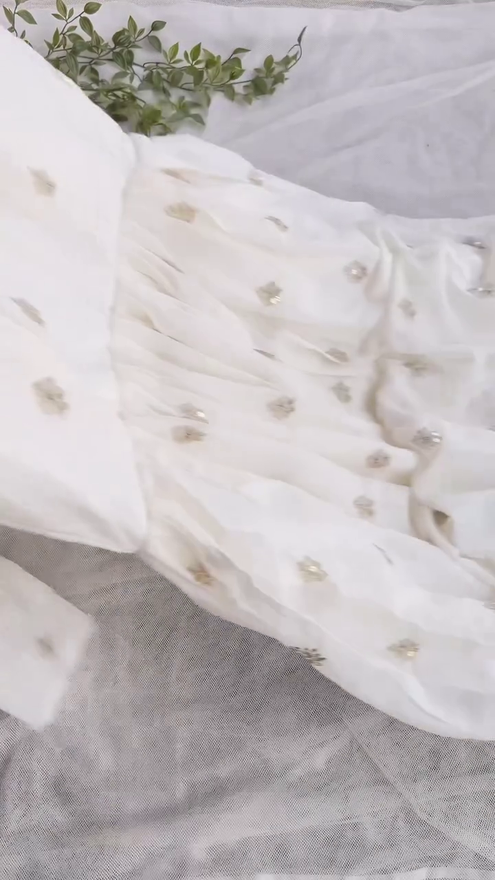 ✨ Elegant Embroidered White Ethnic Set – Timeless Grace Collection ✨