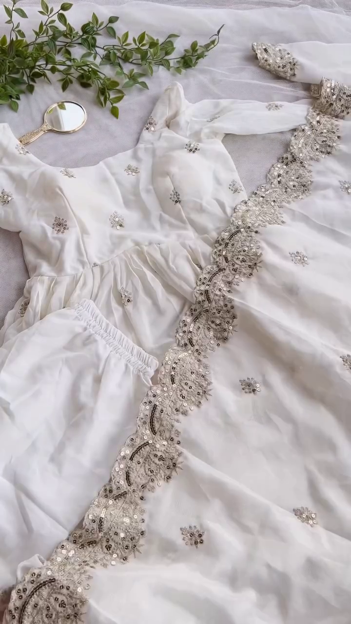 ✨ Elegant Embroidered White Ethnic Set – Timeless Grace Collection ✨
