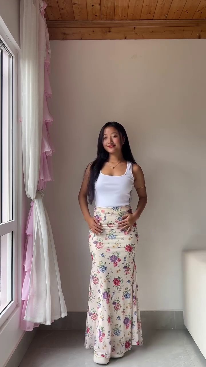 🌸 Elegant Bloom Maxi Skirt Set – Soft Chic Everyday Glam 🌸