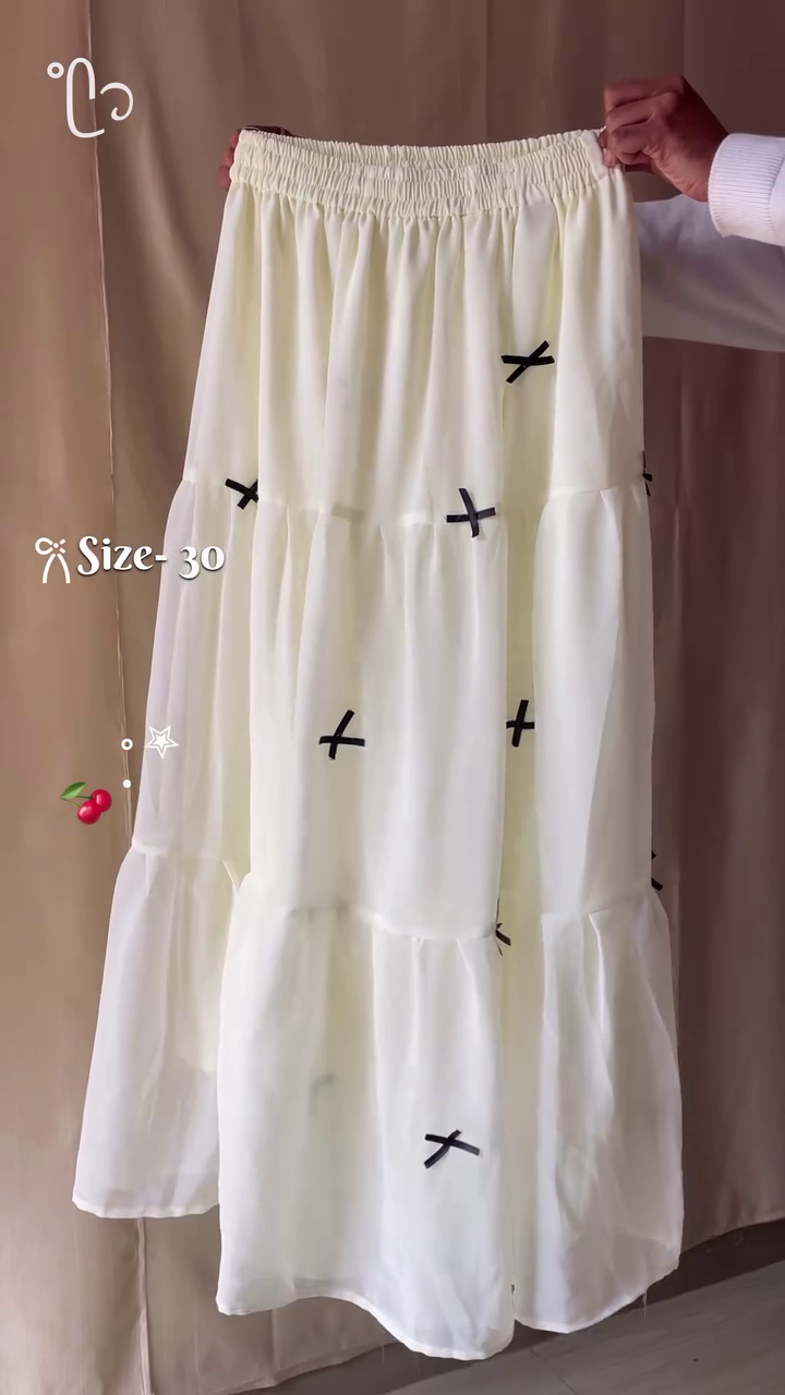 🤍 Ivory Breeze Tiered Maxi Skirt – Effortless Chic with a Playful Twist 🤍