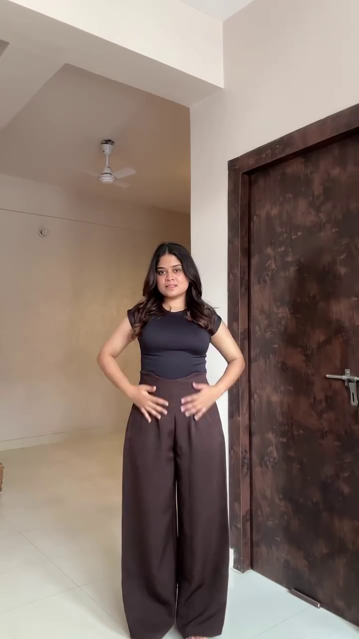 ✨ Urban Chic High-Waist Wide-Leg Trousers – Effortless Power Dressing ✨