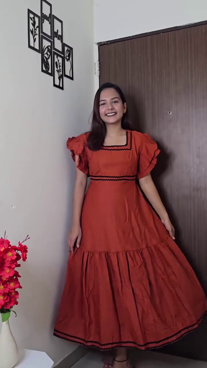 ❤️ Rustic Rose Ruffle Midi Dress – Vintage Charm with a Modern Twist ❤️