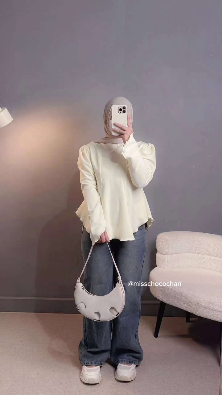 🤍 Soft Cloud Peplum Top – Minimal Elegance, Everyday Comfort 🤍