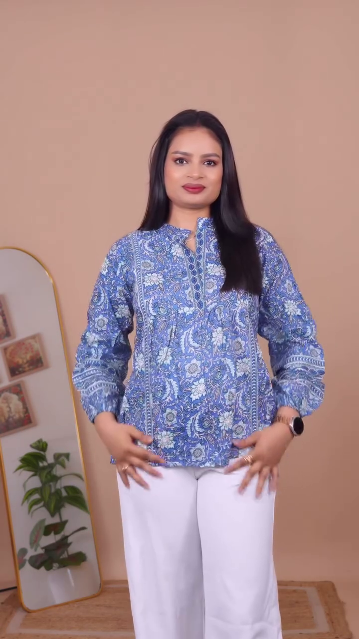 🖤 Noir Bloom Sheer Peplum Top – Soft Florals, Effortless Elegance 🖤