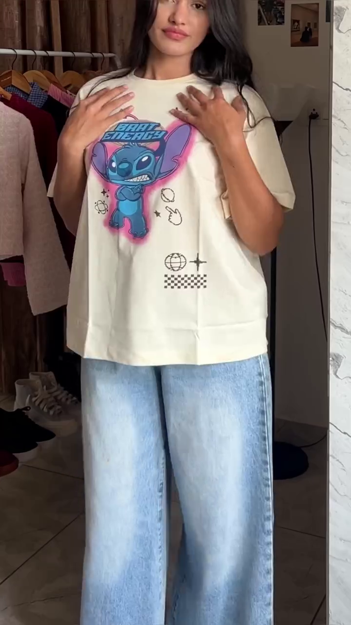 🖤 One of a Kind Graphic Tee – Playful Vibes, Everyday Comfort 🖤