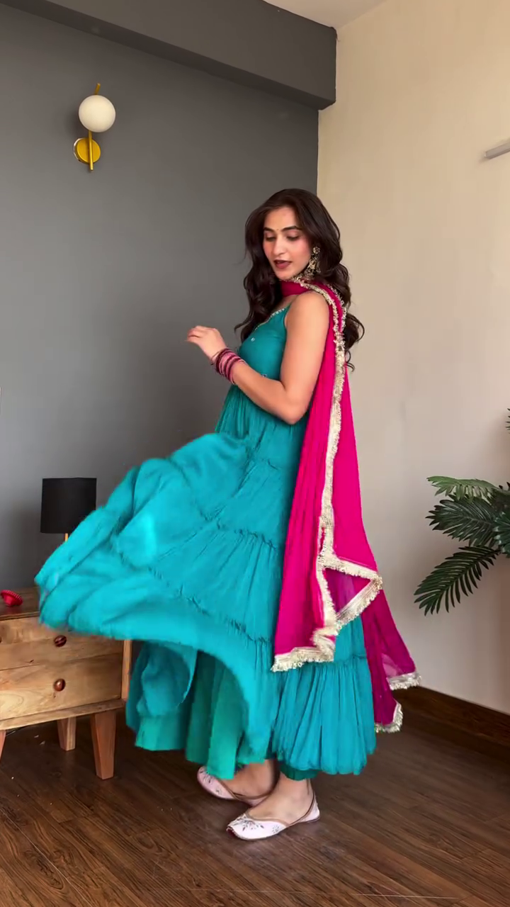 ❤️ Royal Scarlet & Fuchsia Festive Lehenga Set – Bold, Beautiful & Celebration-Ready ✨