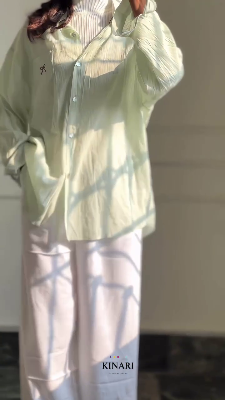 💚 Pistachio Breeze Oversized Shirt – Soft Minimalism & Everyday Comfort 💚