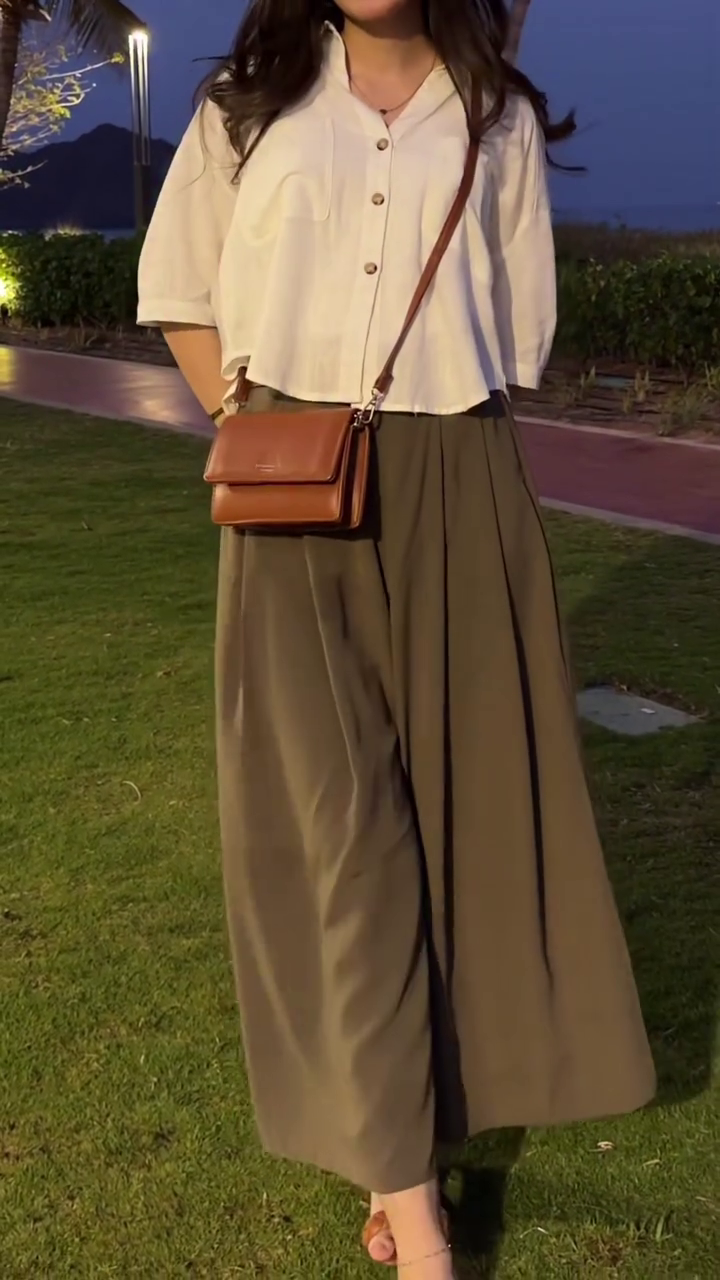 “Minimal Muse Co-ord Set 🤎 | Effortless Chic Shirt & Wide-Leg Pants”