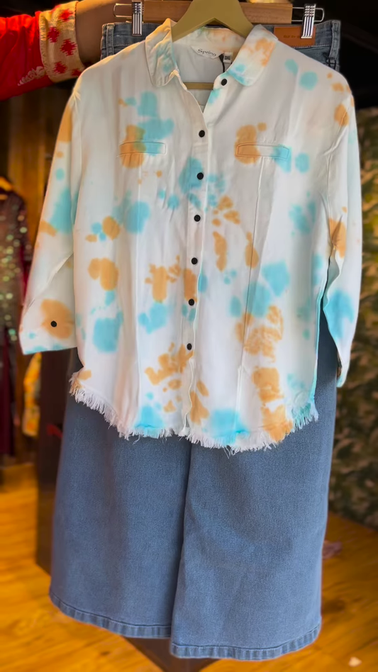 Women’s Tie-Dye Button-Down Shirt with Raw Hem + Knee-Length Denim Skirt Set – Casual & Chic Summer Outfit