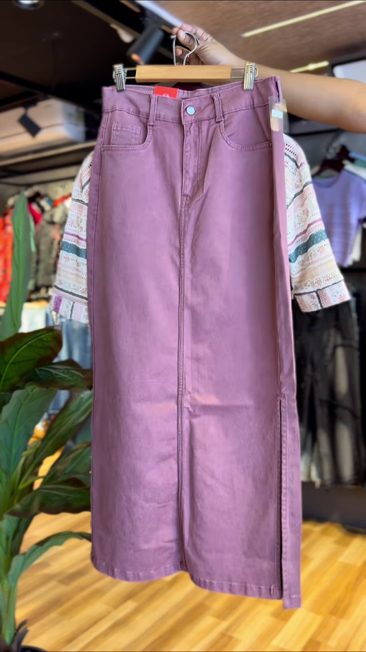 Trendy Multicolor Crochet-Style Shirt with White Ribbed Top and Mauve Pencil Skirt – Casual Co-Ord Set for Women