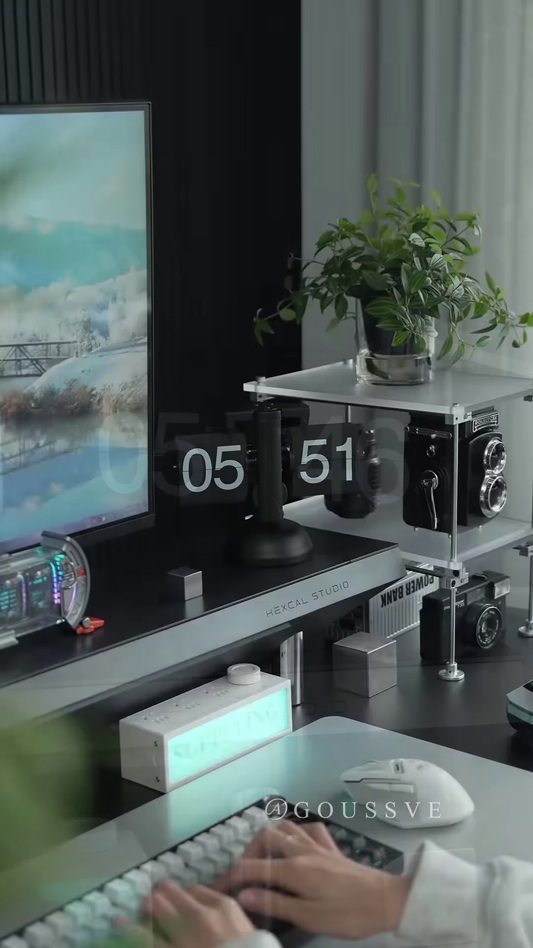 🕰️ Retro Flip Clock – Timeless Aesthetic for Modern Desks