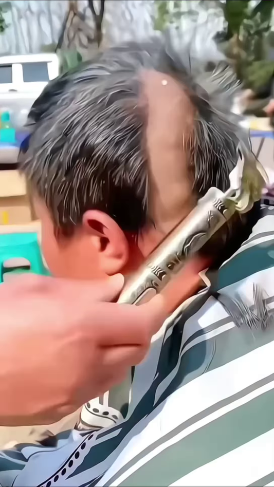 ✨ PrecisionPro Gold Detail Trimmer – Style in Every Stroke