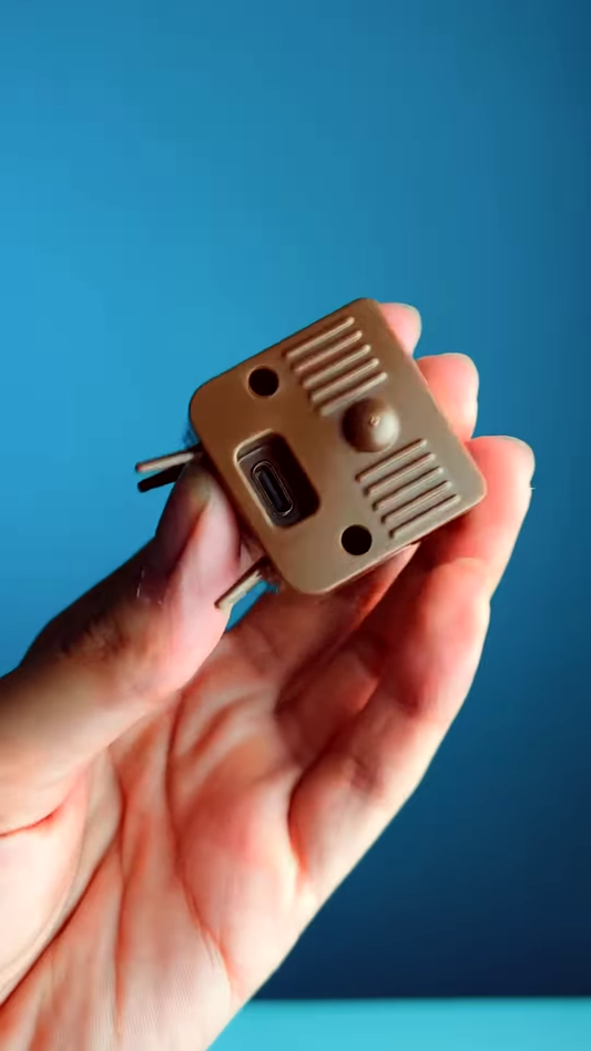 🎬 World’s Smallest TV – Big Entertainment in a Tiny Package! 🧲📺