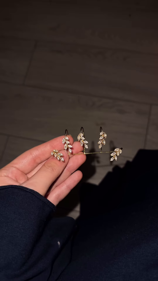 Delicate Gold-Toned Leaf Vine Knuckle Ring Set with Subtle Accents